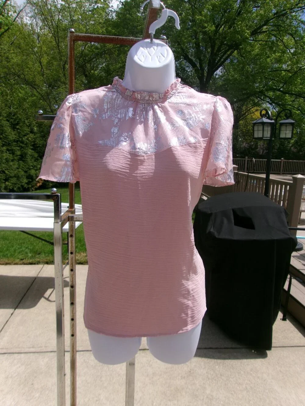 NWT ADRIENNE VITTADINI PINK &SILVER TOP S